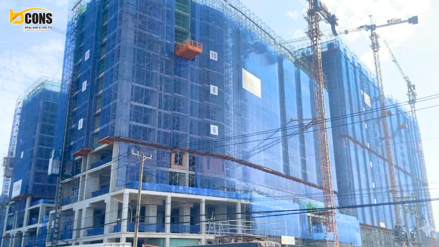 Ảnh tiến độ thi công bốn tháp dự án Bcons Solary chụp tháng 7 năm 2026